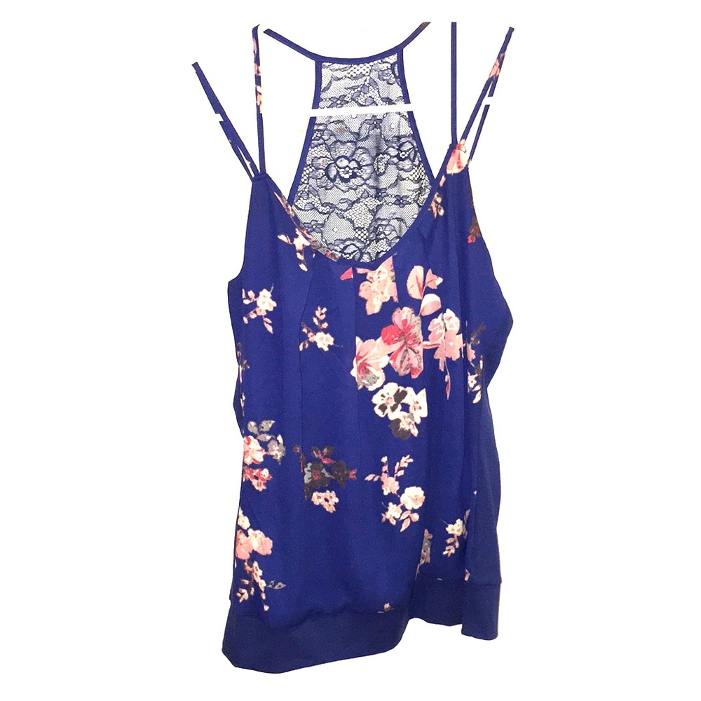 Maurice’s top. NWT. Floral. Lace back.
